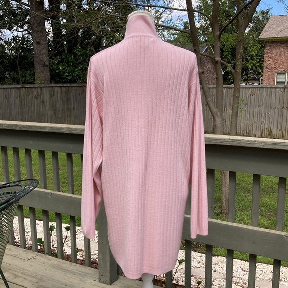 EUC Vintage Sweater - Picture 4 of 16